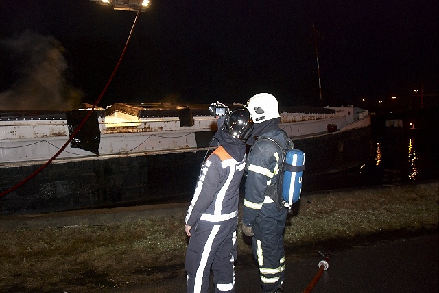 2010/60/20100315 056 Scheepsbrand Nieuwemeerdijk.jpg